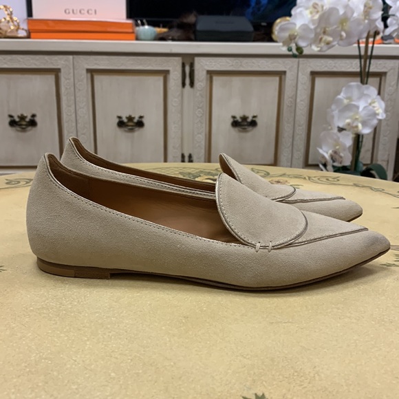 M. Gemi Beige Pointed Toe Suede Flats Size 38.5/US 8 - Picture 4 of 13